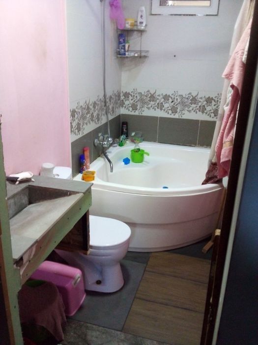 Дом продаётся,два этажа +подвал,уличный подвал.120кв.