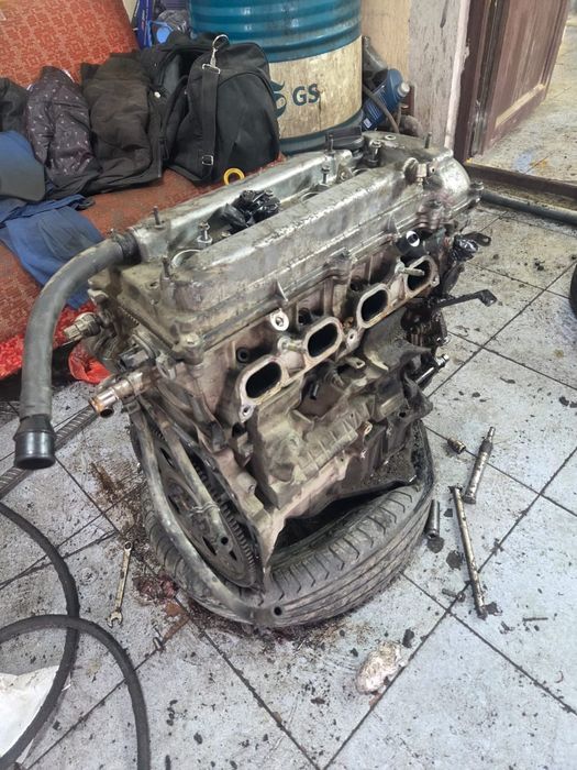 Двигатель на камри 35. За 100000тг.