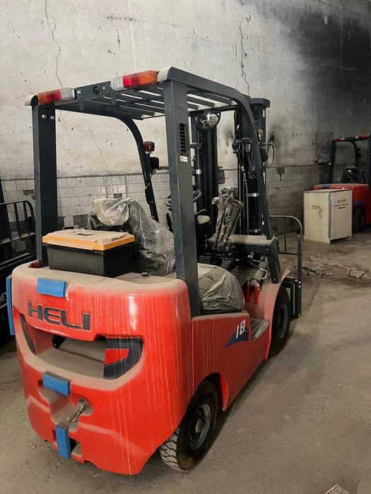Электропогрузчик / Кара / KARA / HELI  1.8 тонны