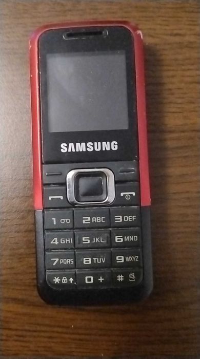 Telefon Samsung E1120