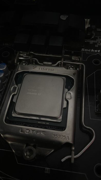 Se vinde Kit Intel Core I5 4460 Quad Core 8Gb ram Kingston placa de baza Gigabyte B85 socket 1150