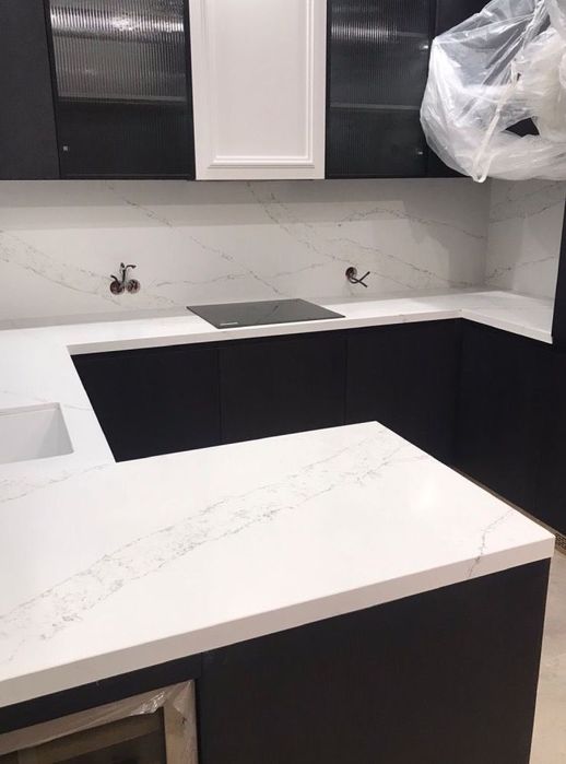 Столешницы из акрила и кварца