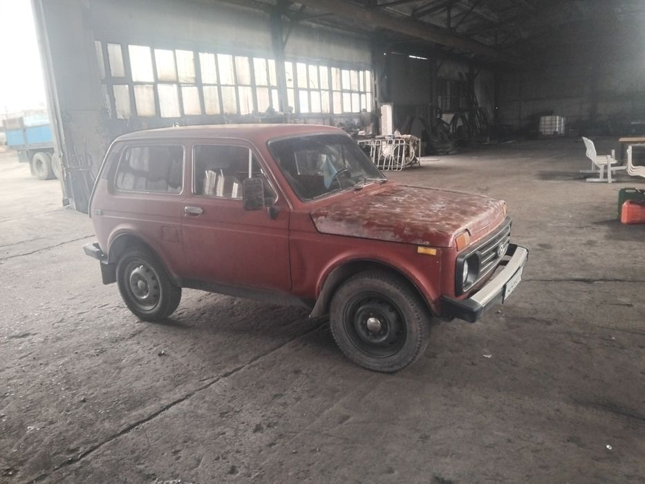 Продам ниву 2121