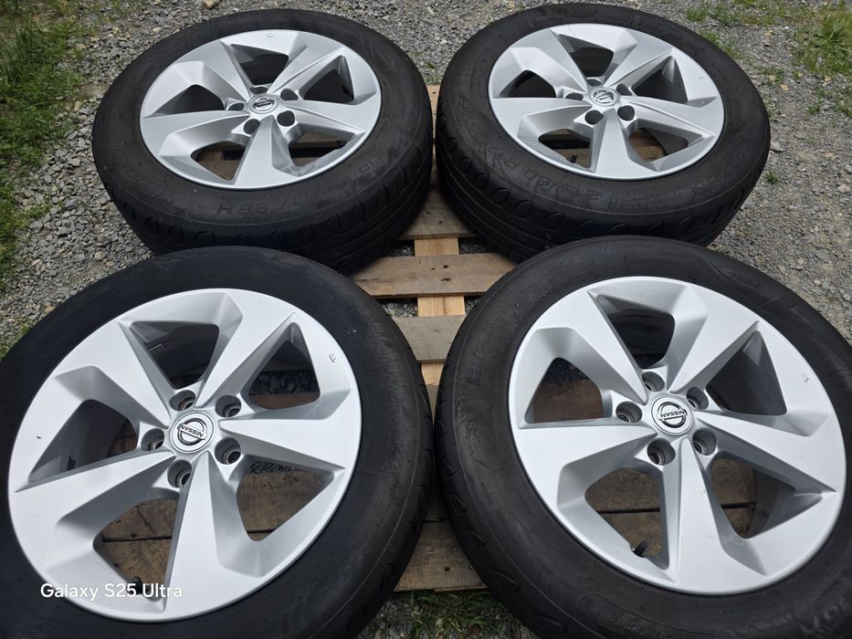 Лети джанти 17ки 5х114.3 Nissan + летни гуми 215/60/17 Riken