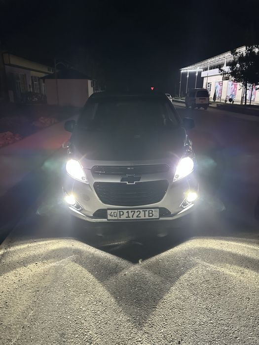 Автомобиль сотилади