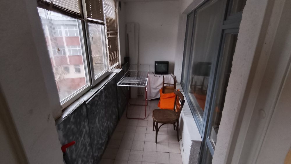 Дава се под наем Едностаен апартамент в Радомир - 46 кв.м за 48875.85 € - Снимка #1