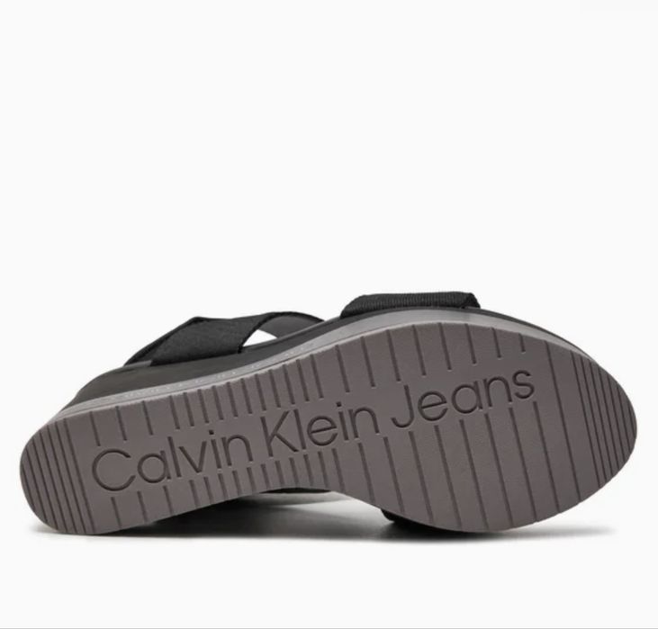Сандали Calvin Klein 100% Originalni чисто нови размер 38