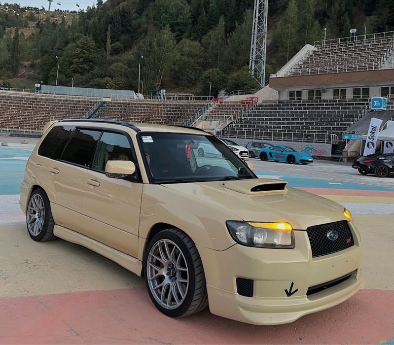 Срочно продам машину subaru