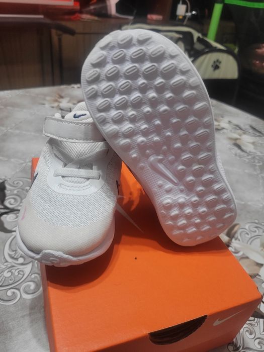 Детски маратонки Nike revolution