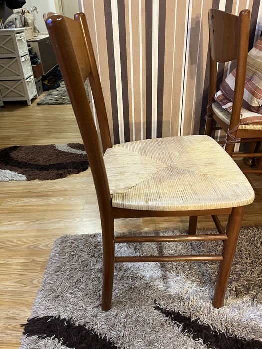 Кухненски 4броя столове от дърво