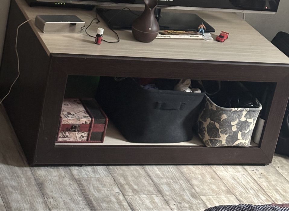 Masă TV / comodă TV
