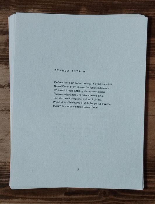 Vând carte bibliofila