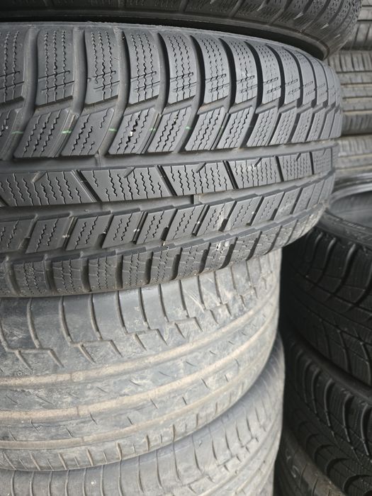 2бр. 225 65 17 Toyo зимни.