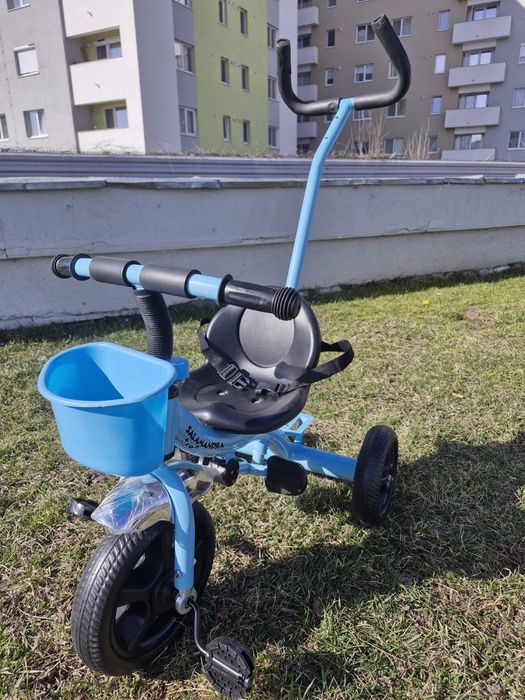 Tricilceta 2In1,poate fi si bicicleta cand invata sa pedaleze