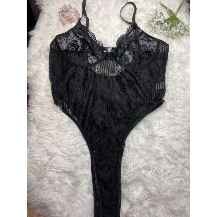 Bodyuri si Lenjerii Sexy