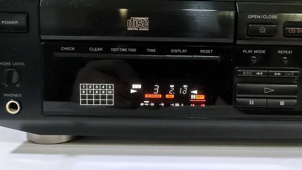 Sony TXD-RE210 — это комбинированное устройство