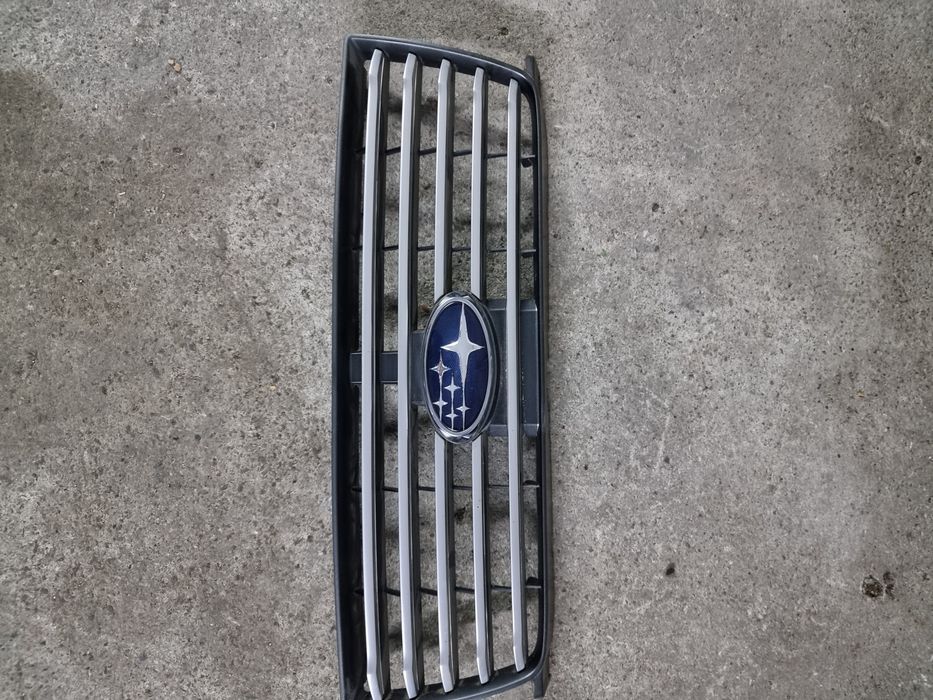 Решотка радиатора на Subaru Forester Sg