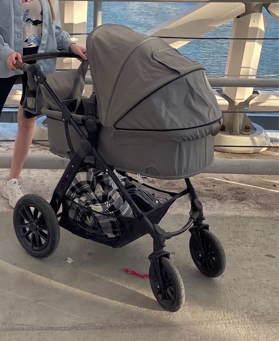 Продам коляску