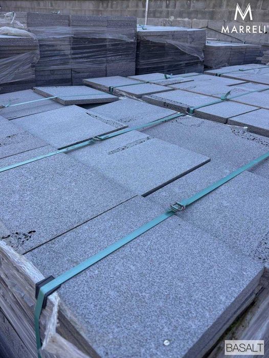 BASALT луксозен естествен камък на 2 см и на 3 см