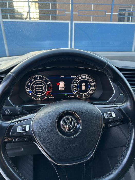 Продам Volkswagen Tiguan