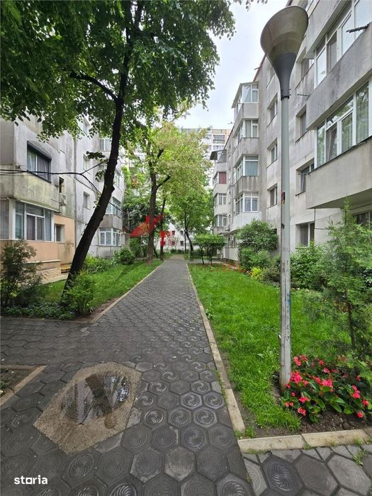 Etaj 2 - Dacia Bicaz, apartament 3 camere, mobilat, liber