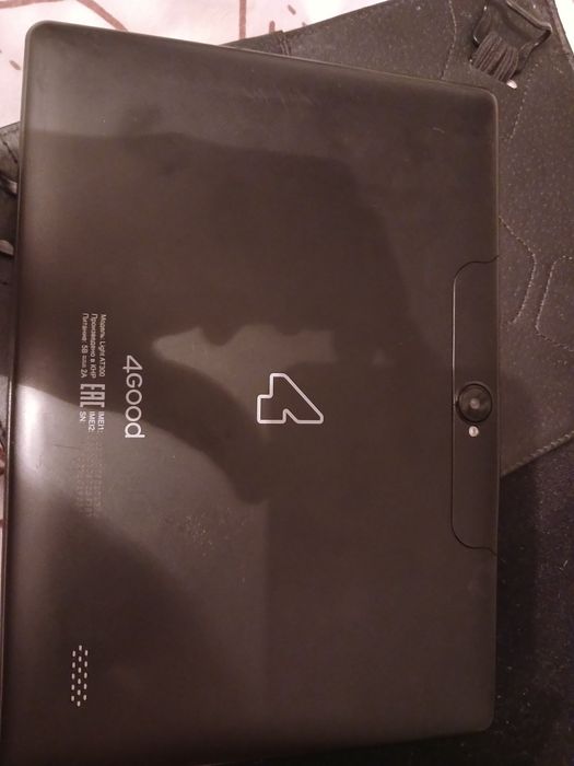 Планшет 4good разбитый