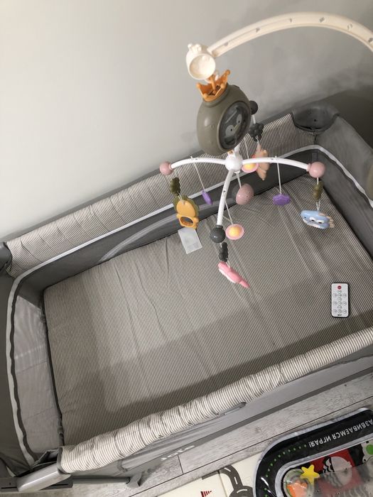 Детский манеж-кровать Joie