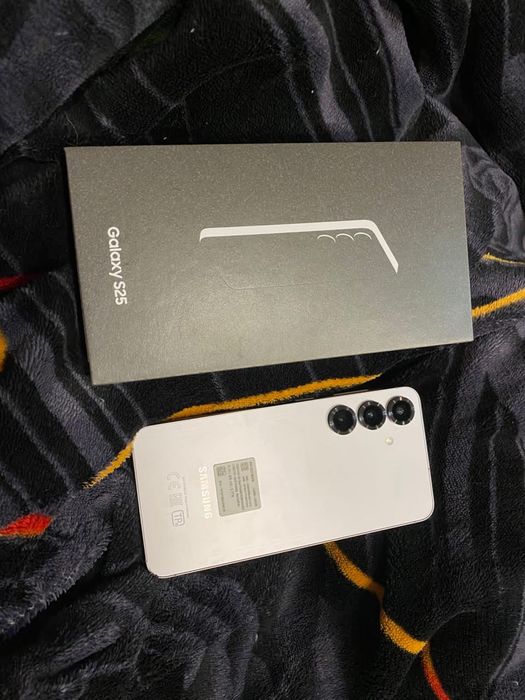 SAMSUNG S25 128gb