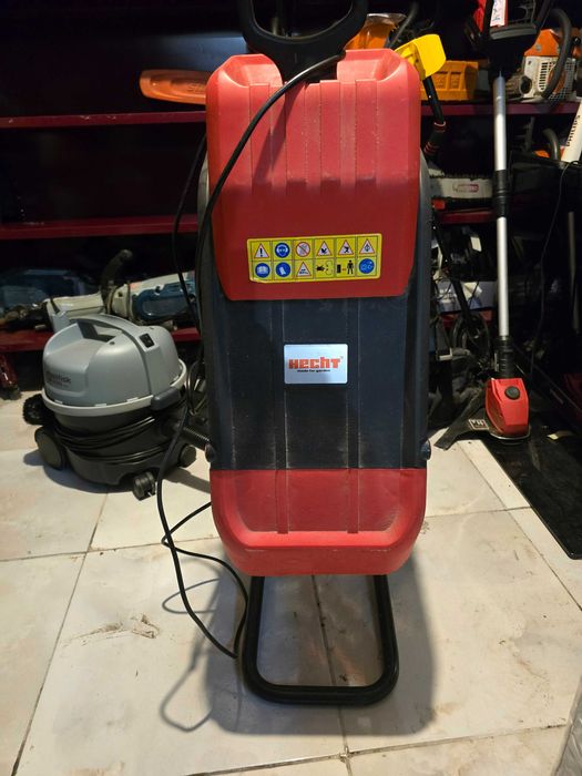 Електрическа дробилка за клони HECHT 624, 2400 W, 38 мм