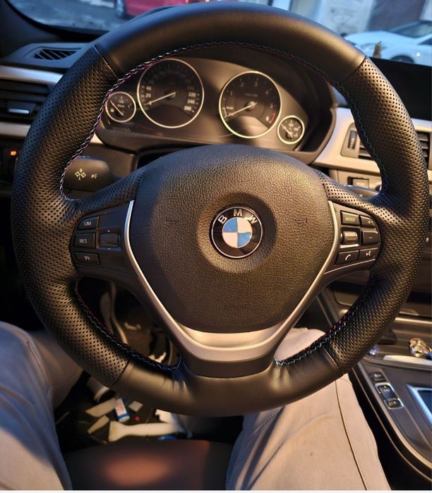 Imbrac volane in piele