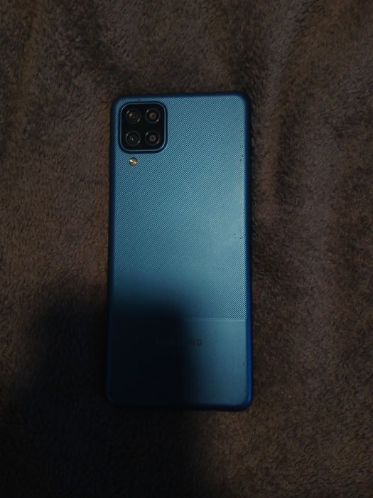 Vând Samsung galaxy A12 stare buna (dați mi mesaj pe whatsapp pt mai multe detalii ca nu prea răspund la telefon)