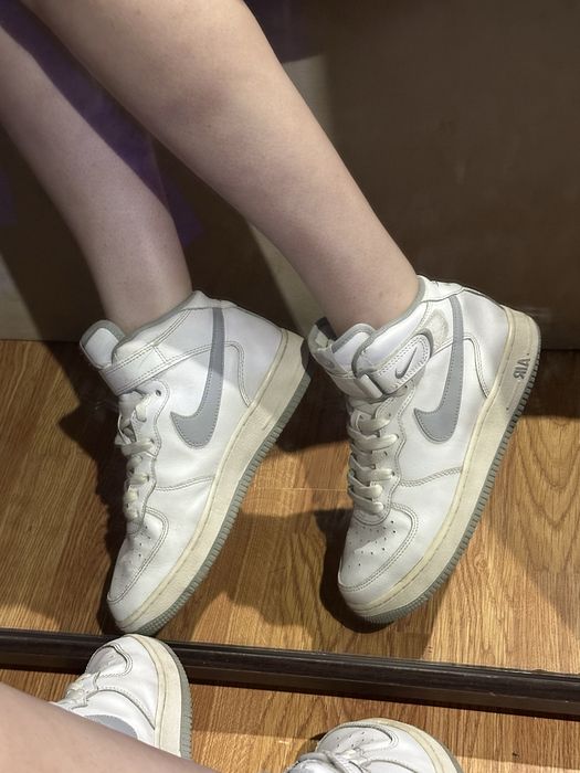 Nike air force 1 mid le white wolf grey