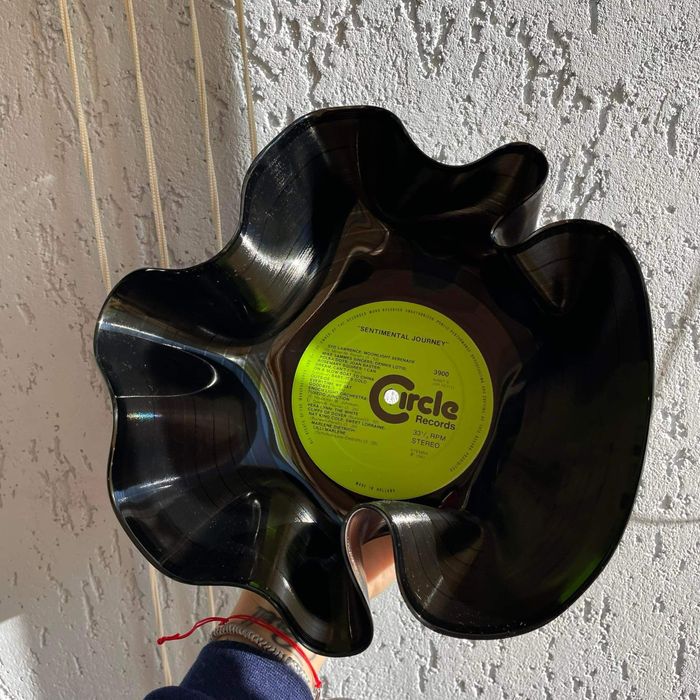 Грамофонни музикални плочи ,,купа”