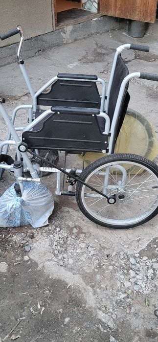 Продам коляску для инвалидов