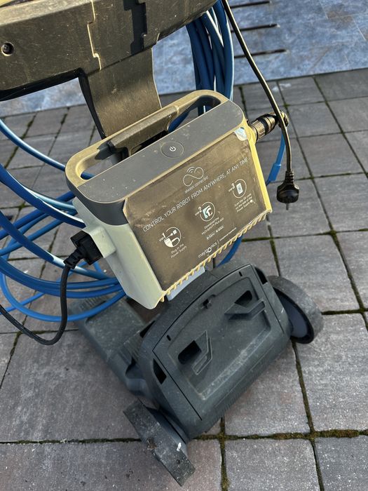 Robot Pentru Curatarea Piscinei MAYTRONICS DOLPHIN M600