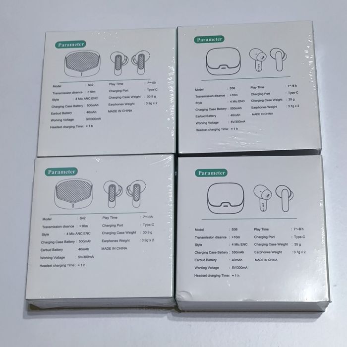 True wireless earbuds