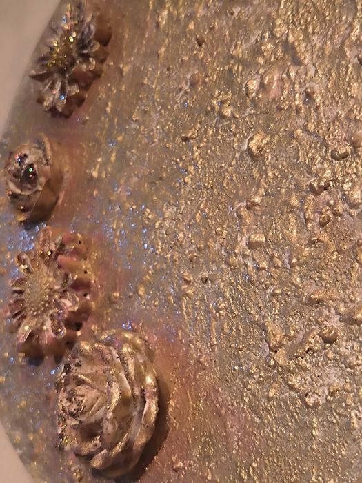 Tablou handmade cu flori ceramice si finsaj bronz