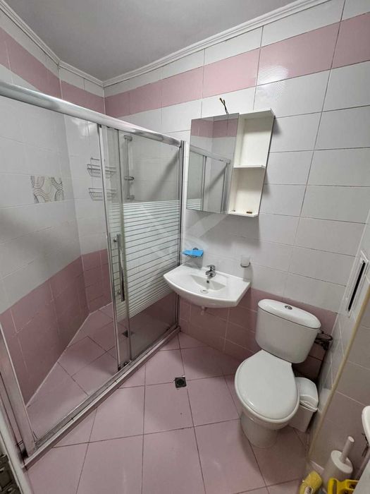 Дава се под наем Тристаен апартамент в Пловдив, Кършияка - 110 кв.м за 548.25 € - Снимка #11