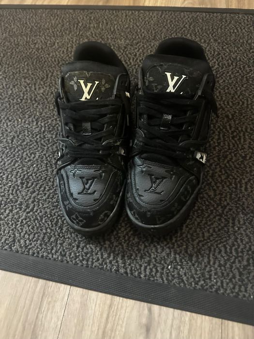 Adidasi Louis Vuitton marimea 42