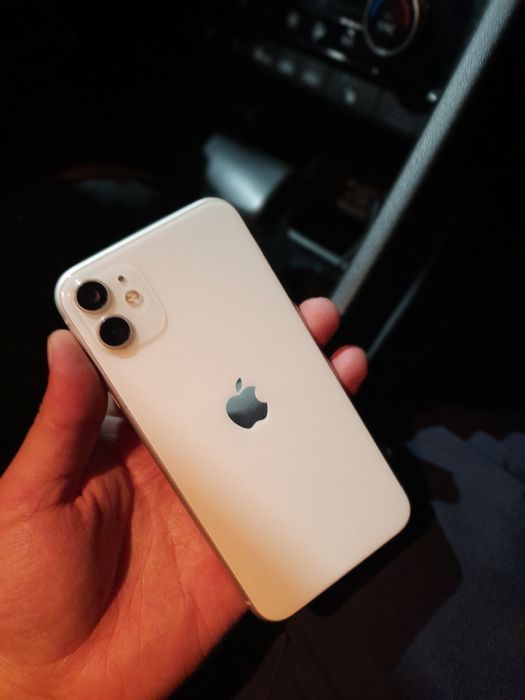 Айфон 11 64/75 минус фотода корынып тур