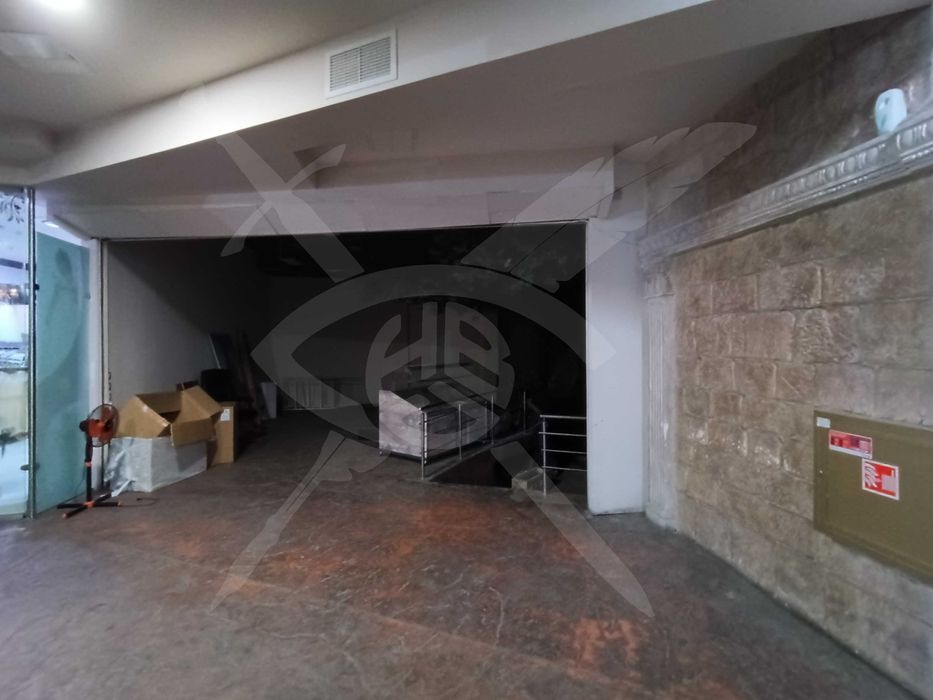 Продава се Магазин в Пловдив, Център - 120 кв.м за 3167 €/кв.м - Снимка #3