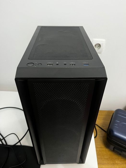 Продаю подчти новый компьютер