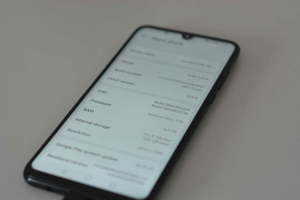 Huawei P30 Lite PENTRU PIESE
