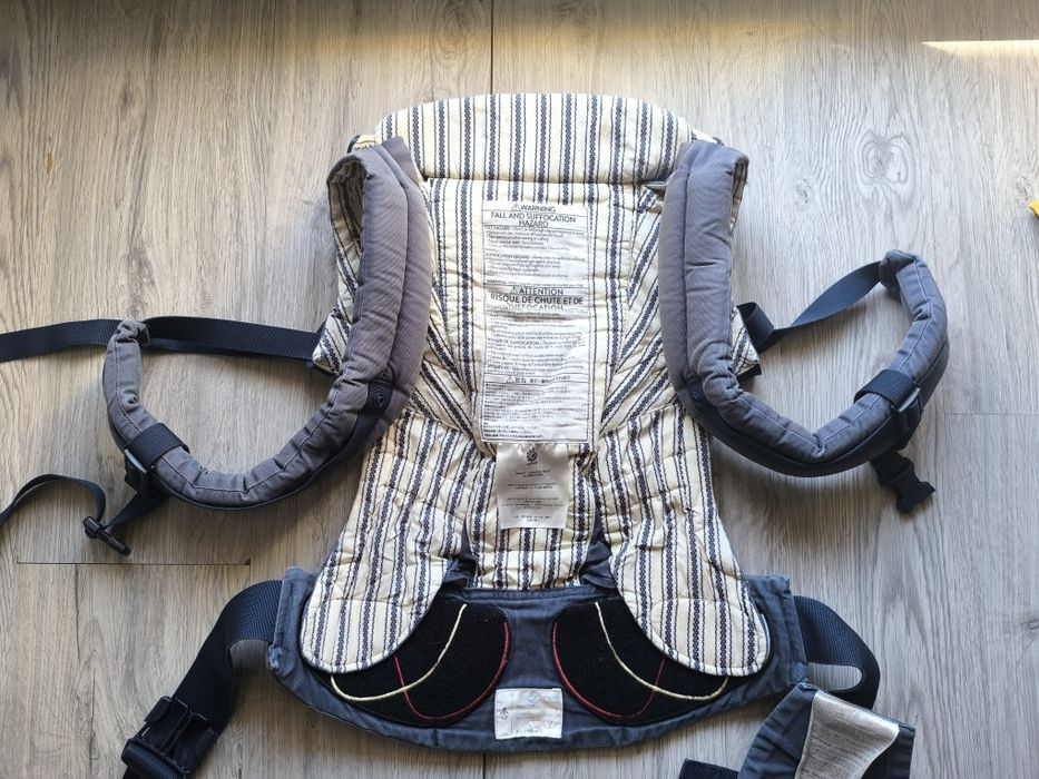 Marsupiu ergobaby