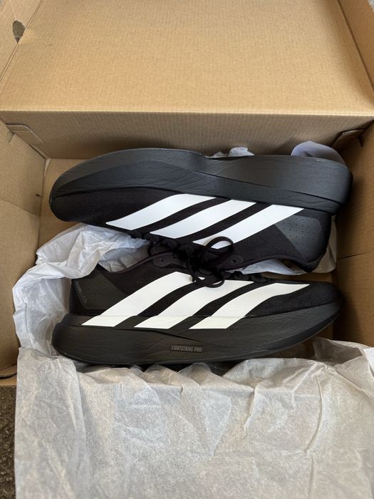 Adidas runingshoes