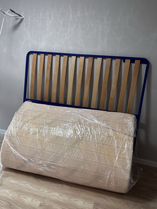 Матрак със подматрачна рамка