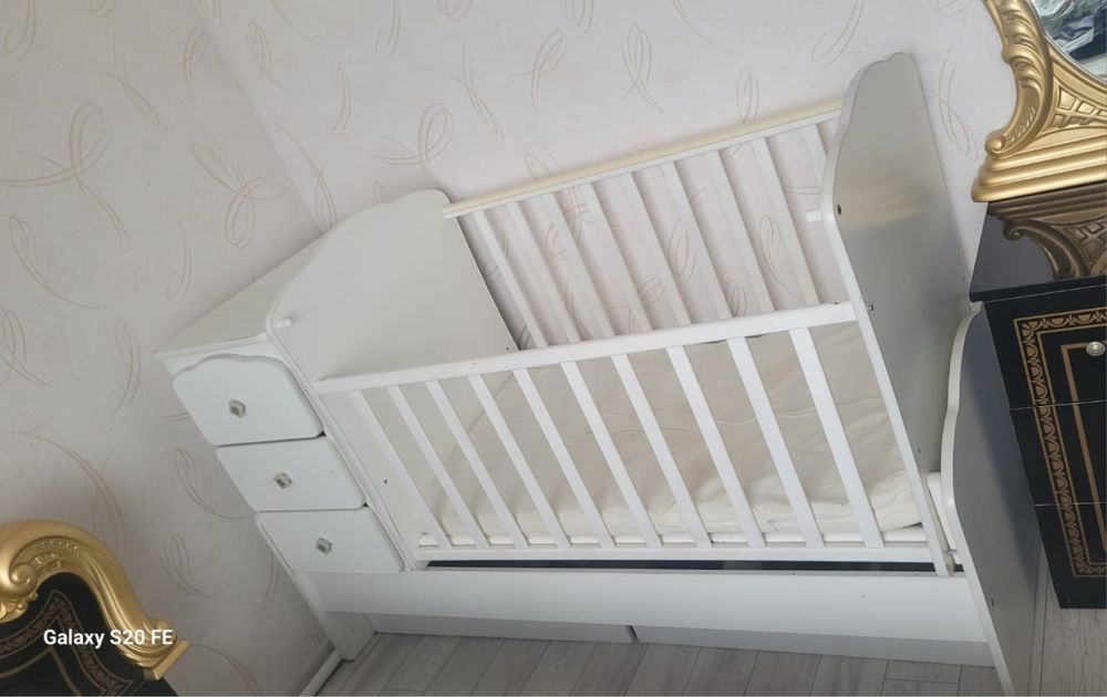Продам кроватку детскую
