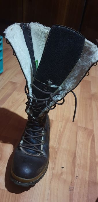 Продавам дебели ботуши