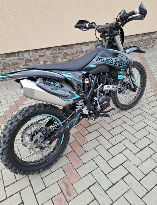 Vând moto cross enduro si chopper