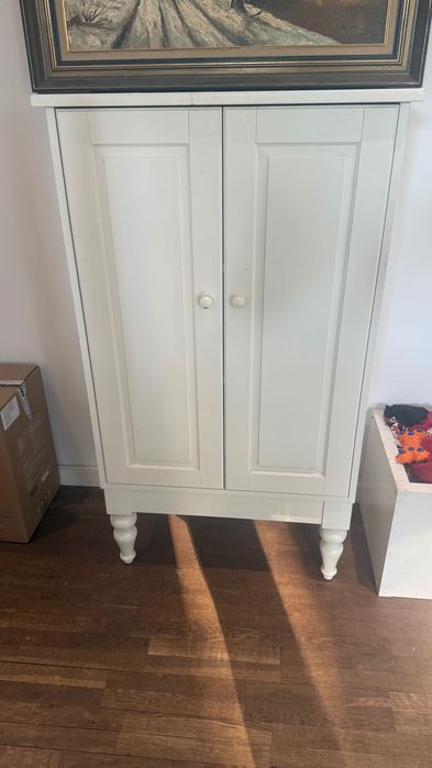Продавам мебели от  IKEA